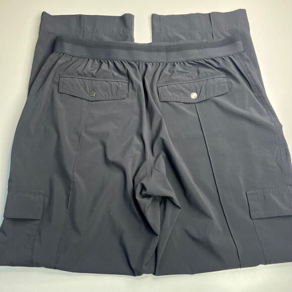 Athleta Women's Cargo Pull-on Black Athletic Pants Straight Let Casual Size 16 - Picture 9 of 9